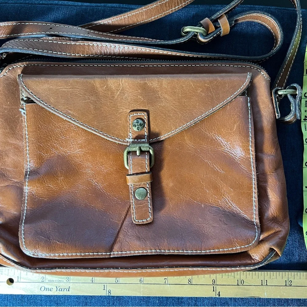 Patricia Nash Brown Crossbody Bag with Vintage Leather Finish - Picture 14 of 14